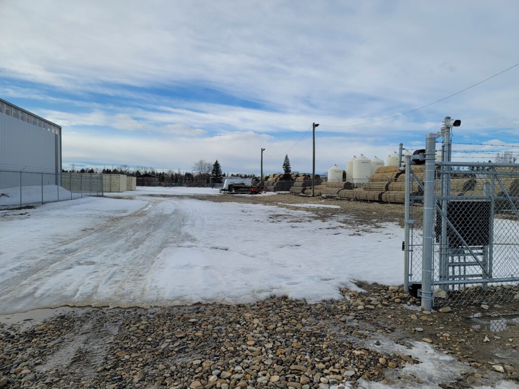 RVs, trailers and boat storage in Olds